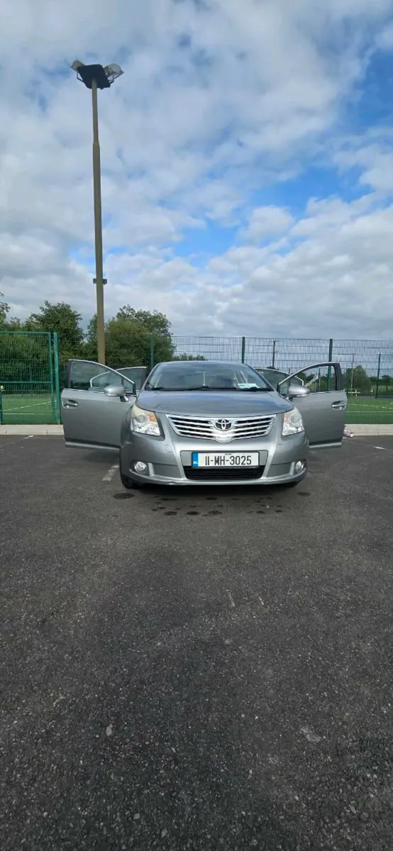 Toyota  Avensis - Image 1