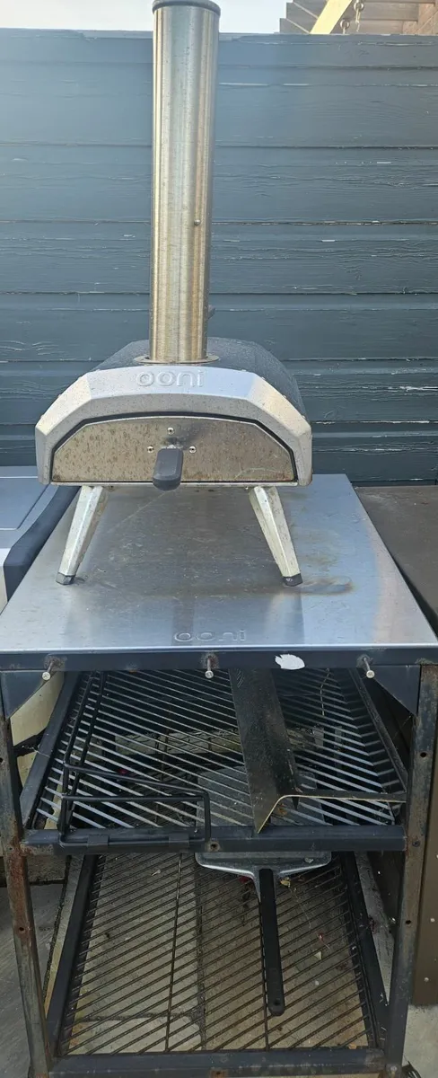 Pizza oven
