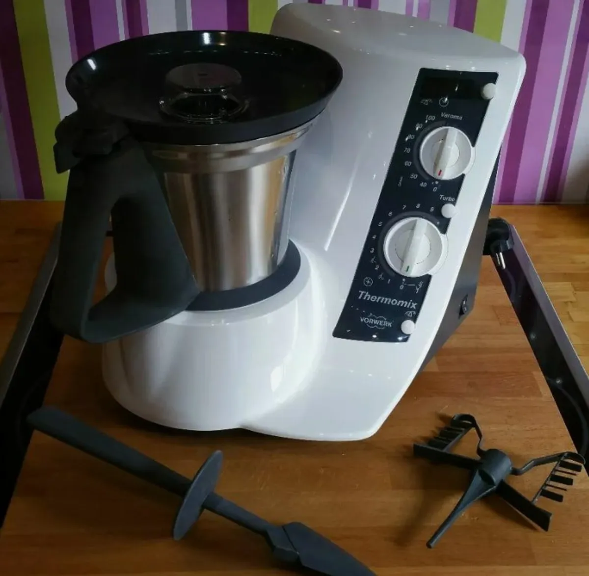 VORWERK THERMOMIX TM21 FOOD MACHINE WITH COOKING F - Image 1