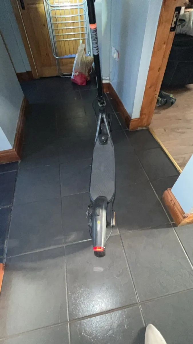 Electric scooter - Image 3