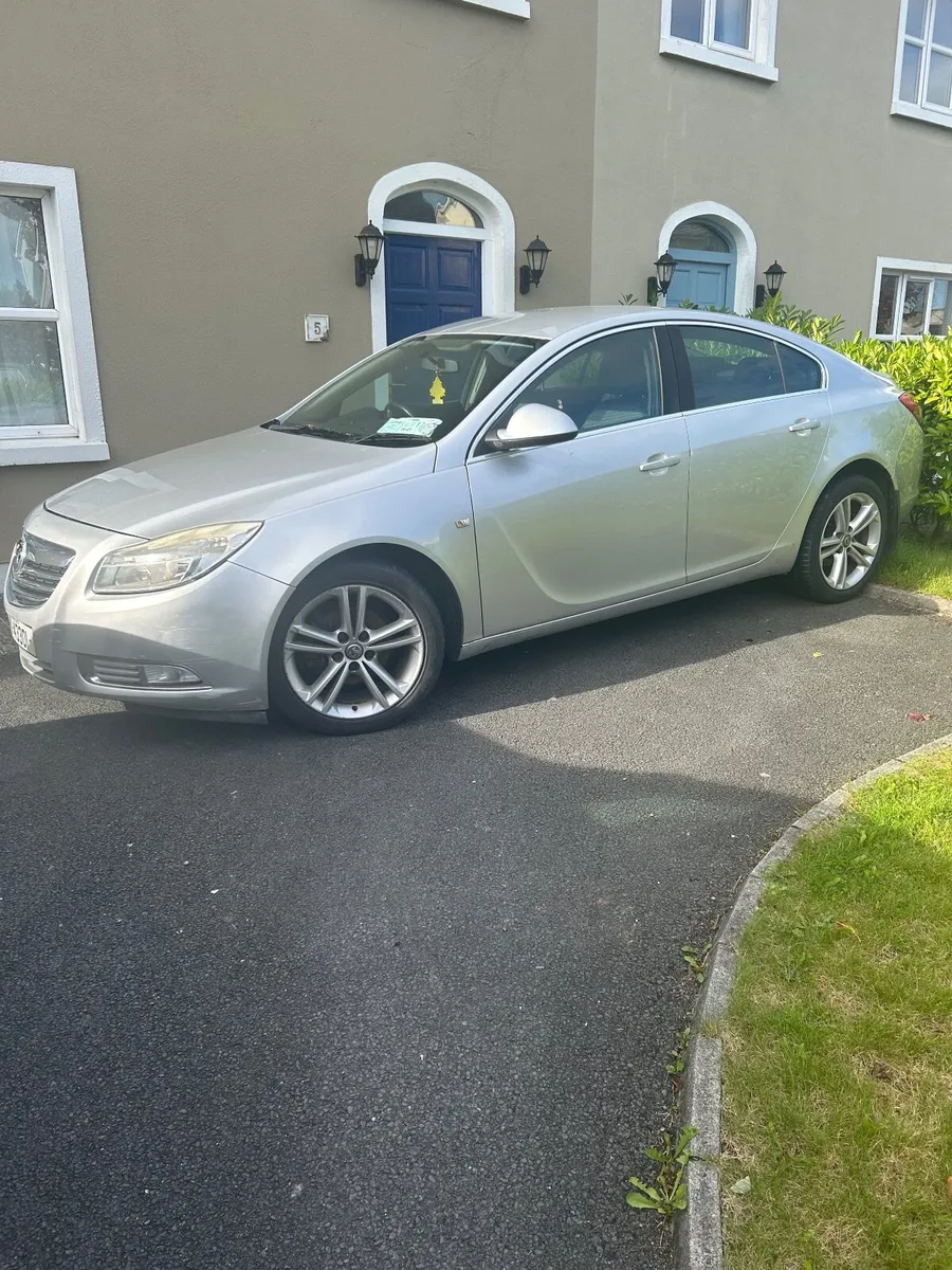 Vauxhall Insignia 2011 - Image 1