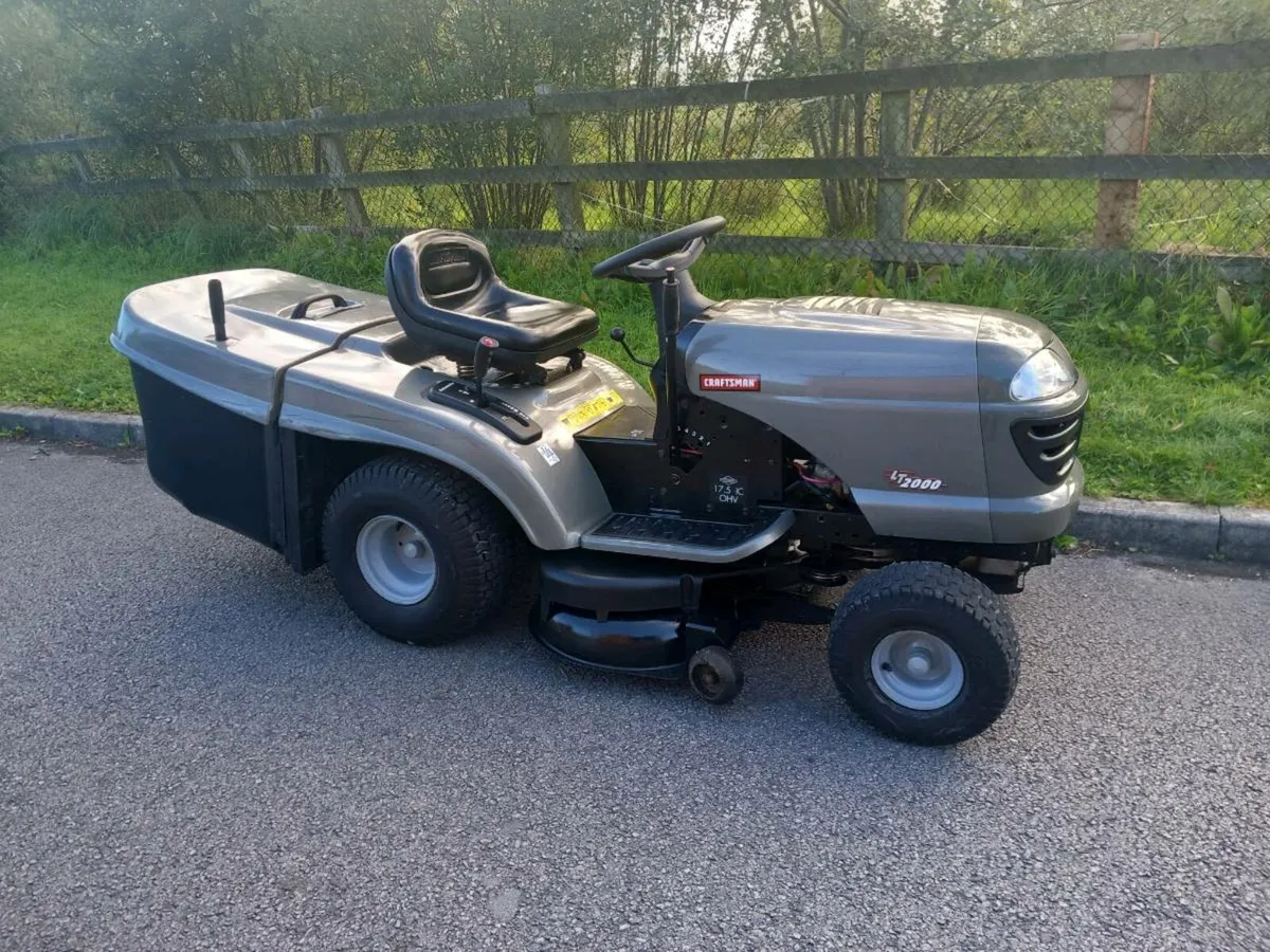 Ride on lawnmower - Image 3
