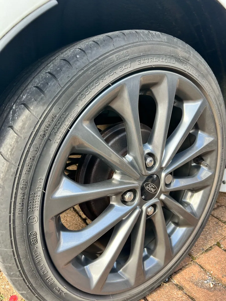 Ford Fiesta - Image 2
