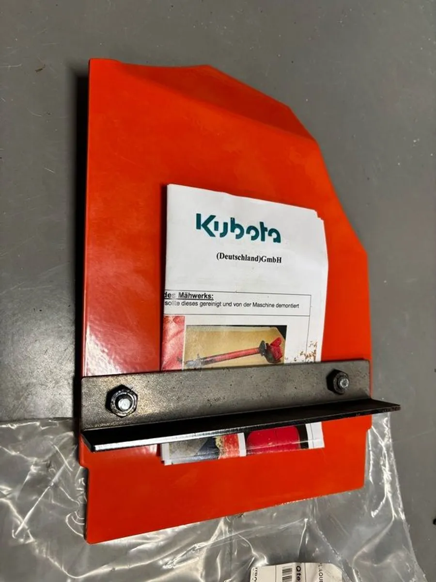 Kubota Ejection Plate - Image 2