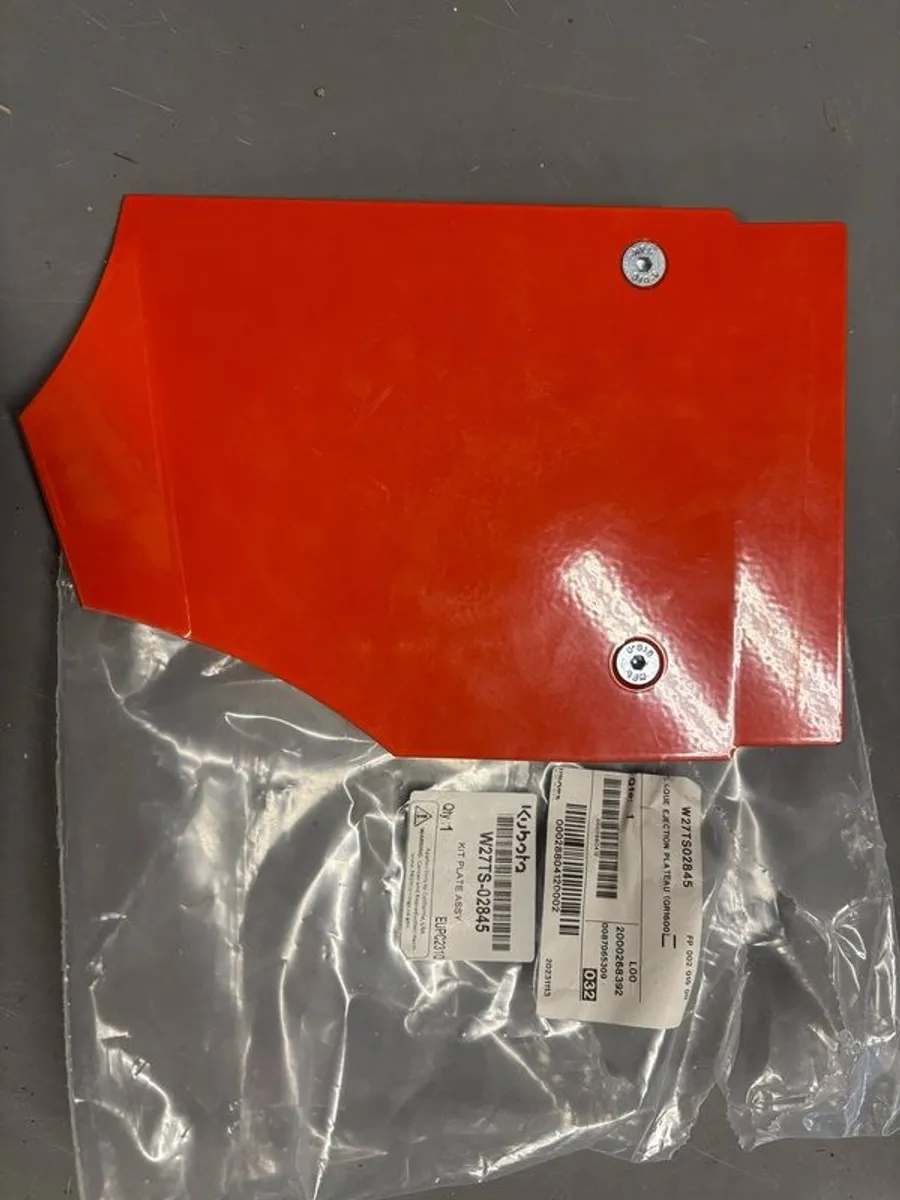 Kubota Ejection Plate - Image 3