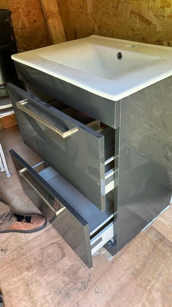 bathroom vanity unit with sink - Image 4