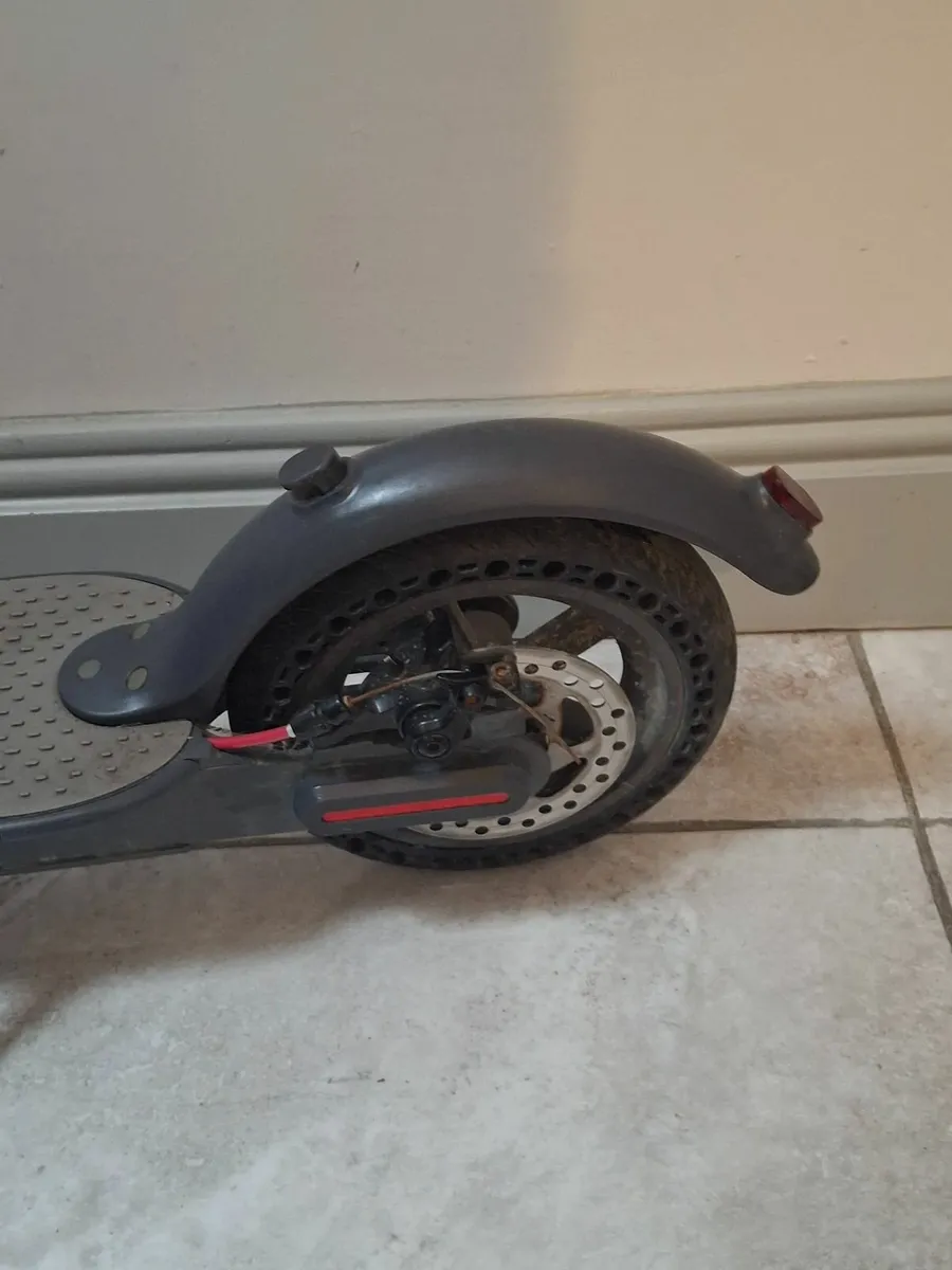 ELECTRIC SCOOTER - Image 2
