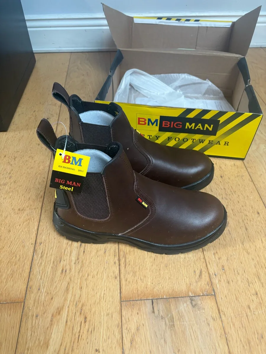 Boots - Image 3