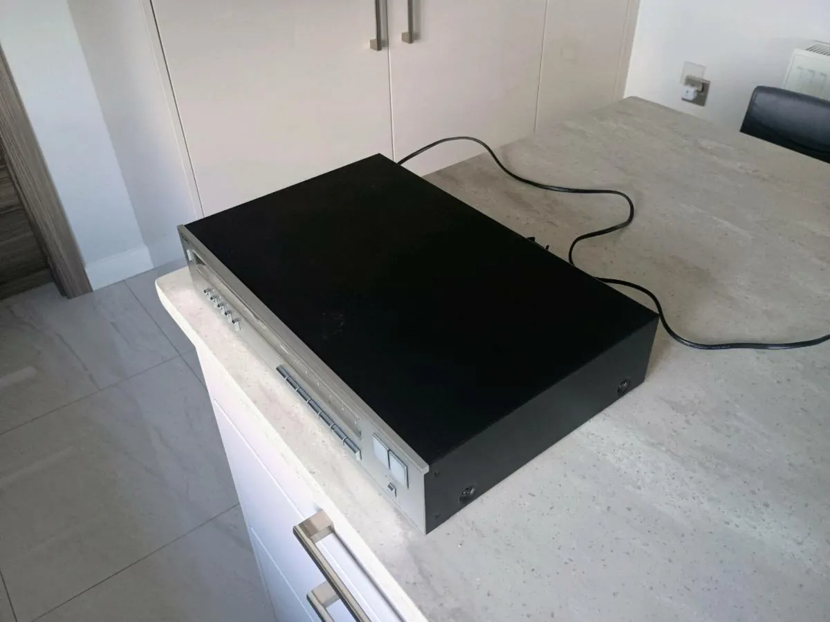 Tuner Stereo - Image 3