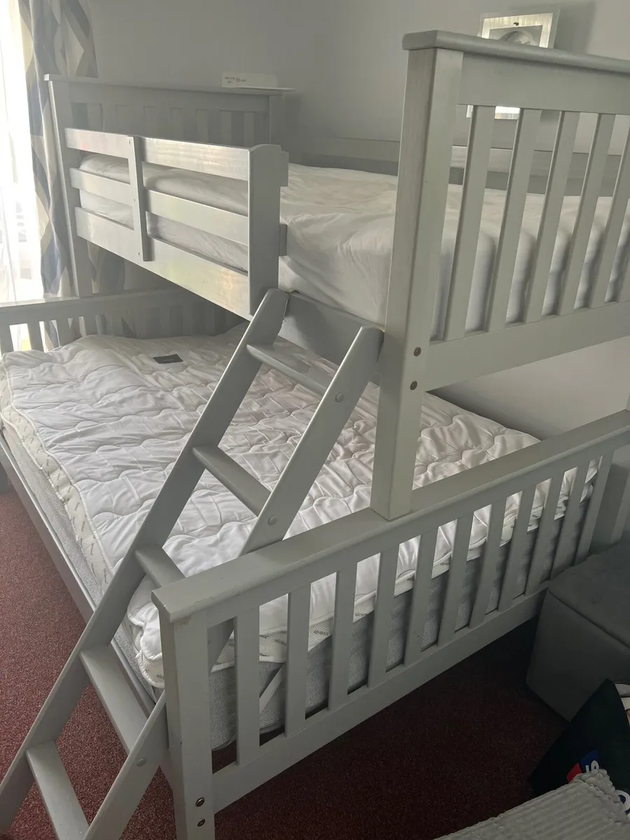 Bunk bed - Image 1