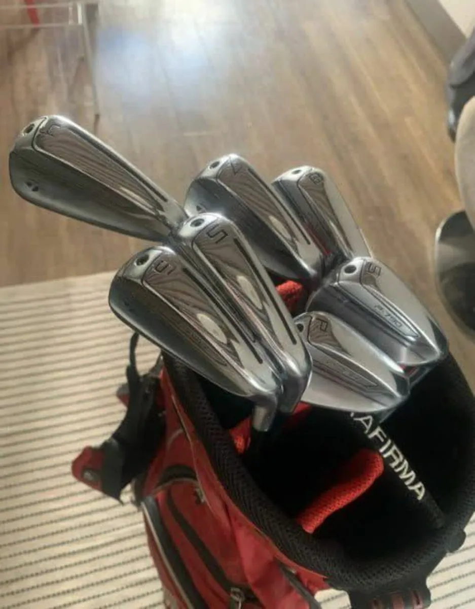 TaylorMade P790 club set - Image 4