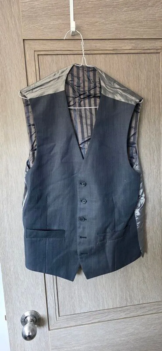 3 piece suit - Image 2