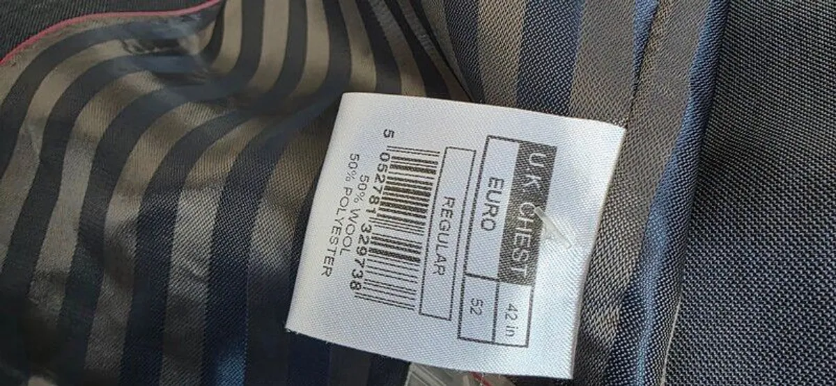 3 piece suit - Image 4