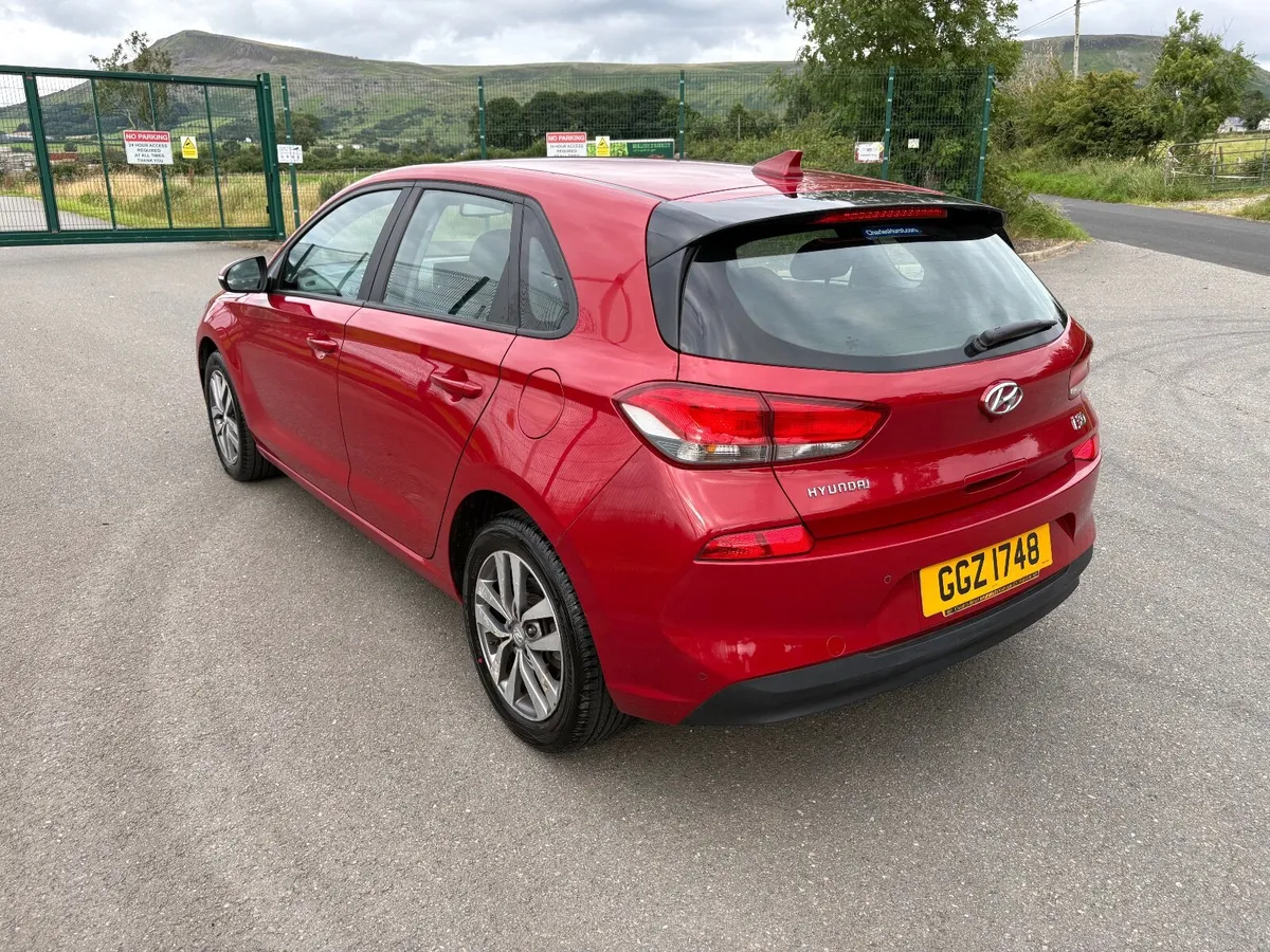 Hyundai i30 2017 - Image 2