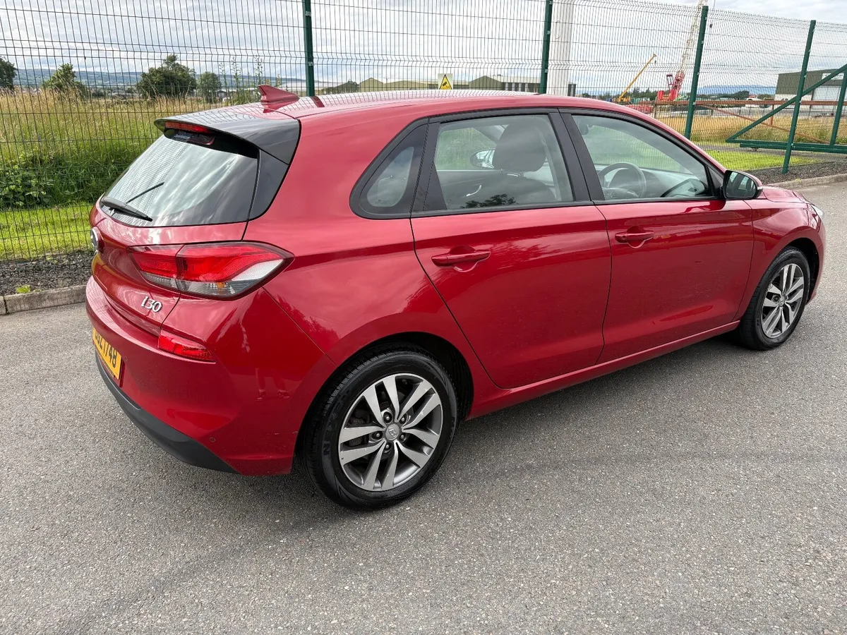 Hyundai i30 2017 - Image 3