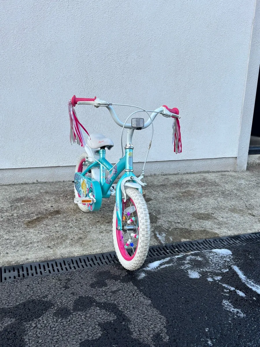Girls bike - Image 1