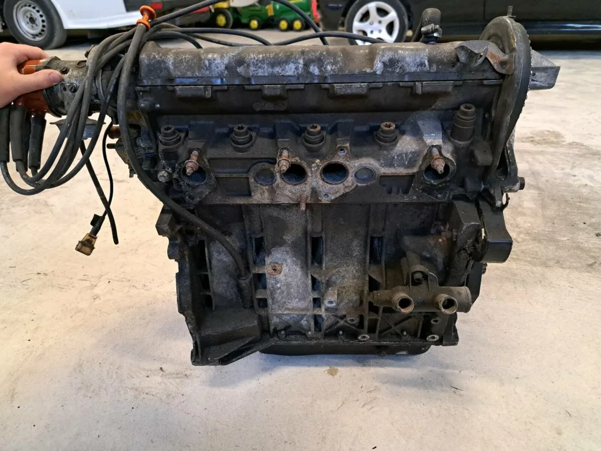 205 1.9 gti - Image 3