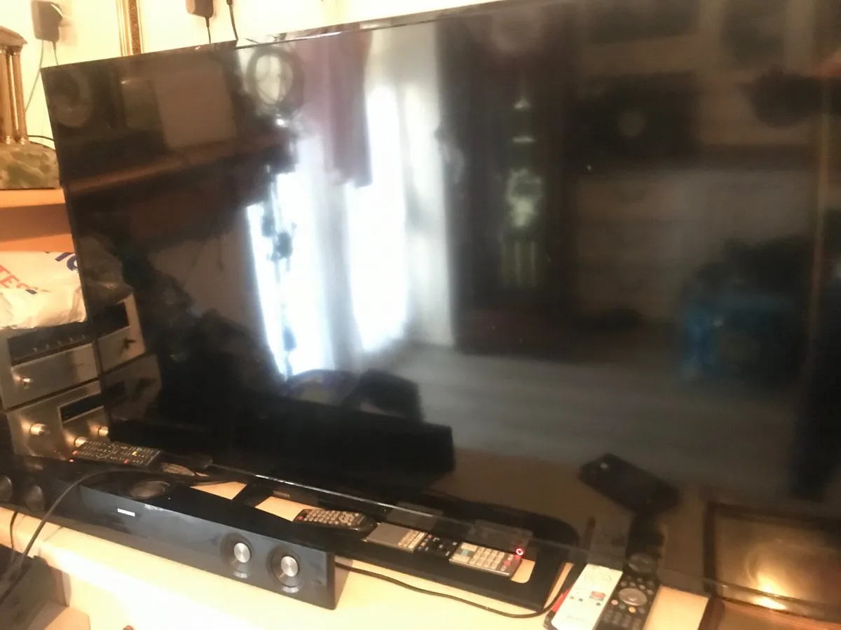 Toshiba 55inch smart tv - Image 1
