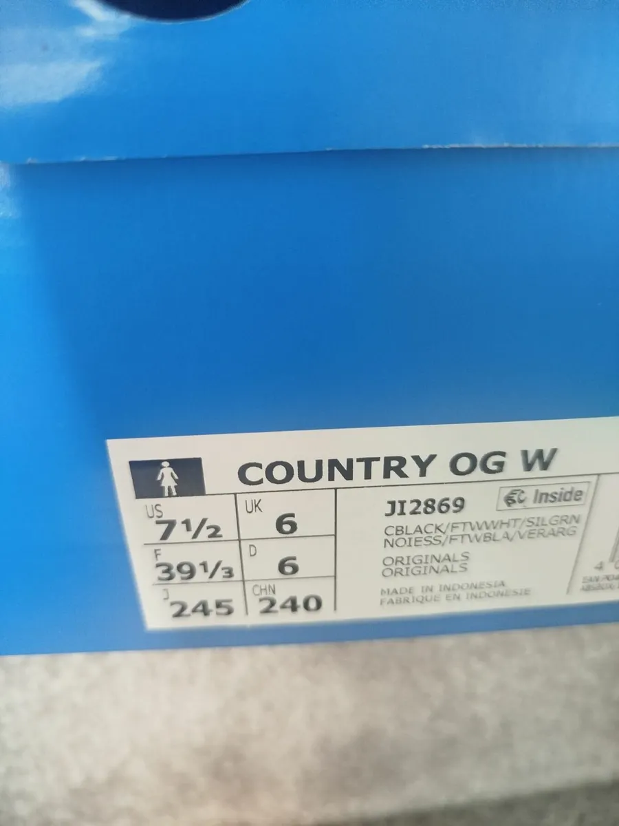 Ladies adidas og runners - Image 2