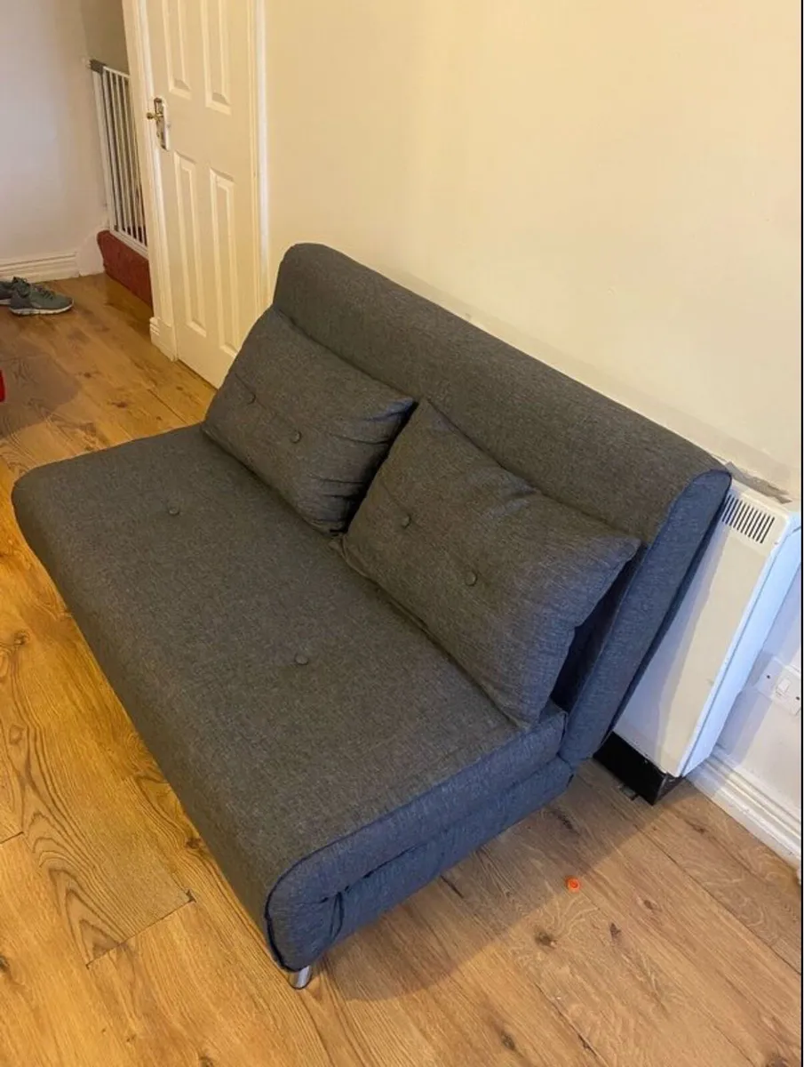 Extendable 2 seater sofa - Image 1