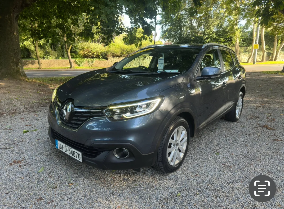 Warranty Renault Kadjar Diesel Immaculate - Image 3