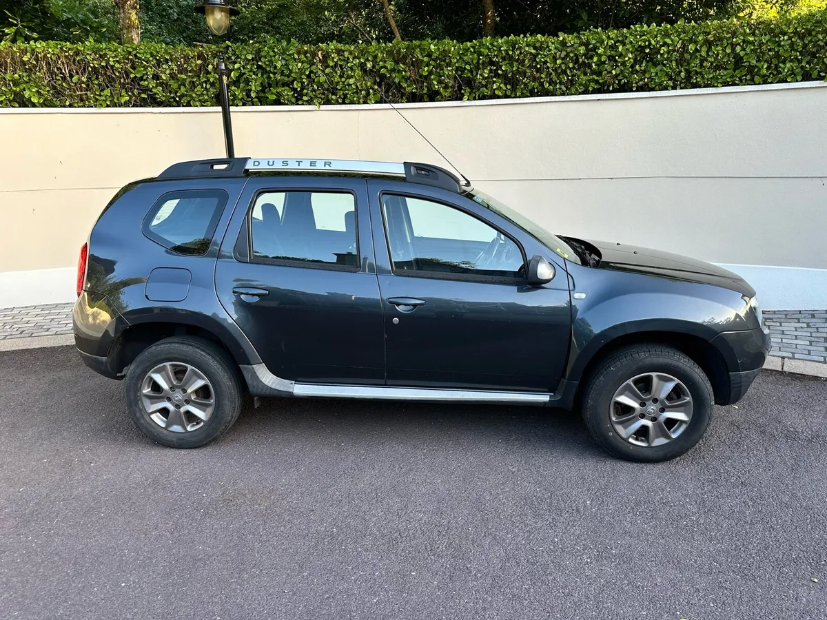 2015 Dacia Duster - Image 2