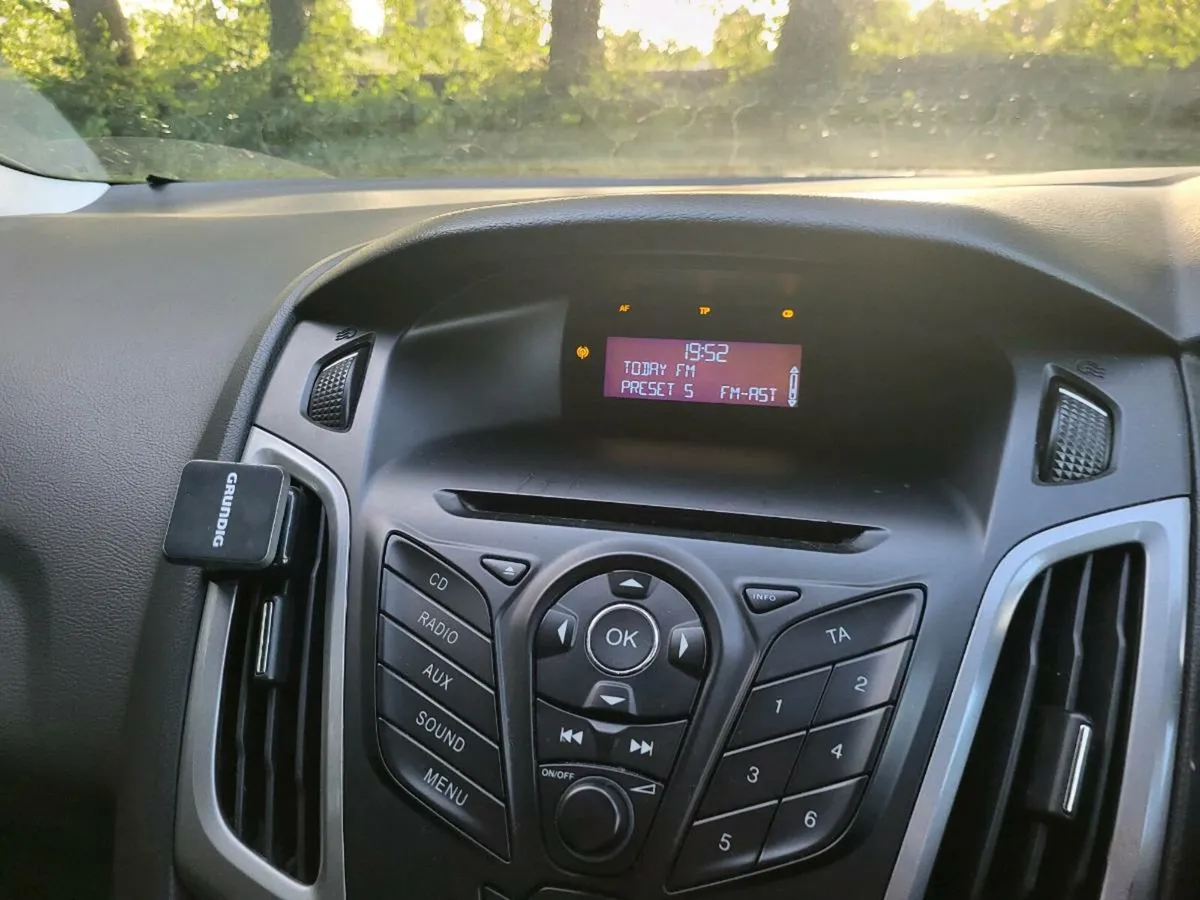 Ford Focus low kms!!! - Image 3