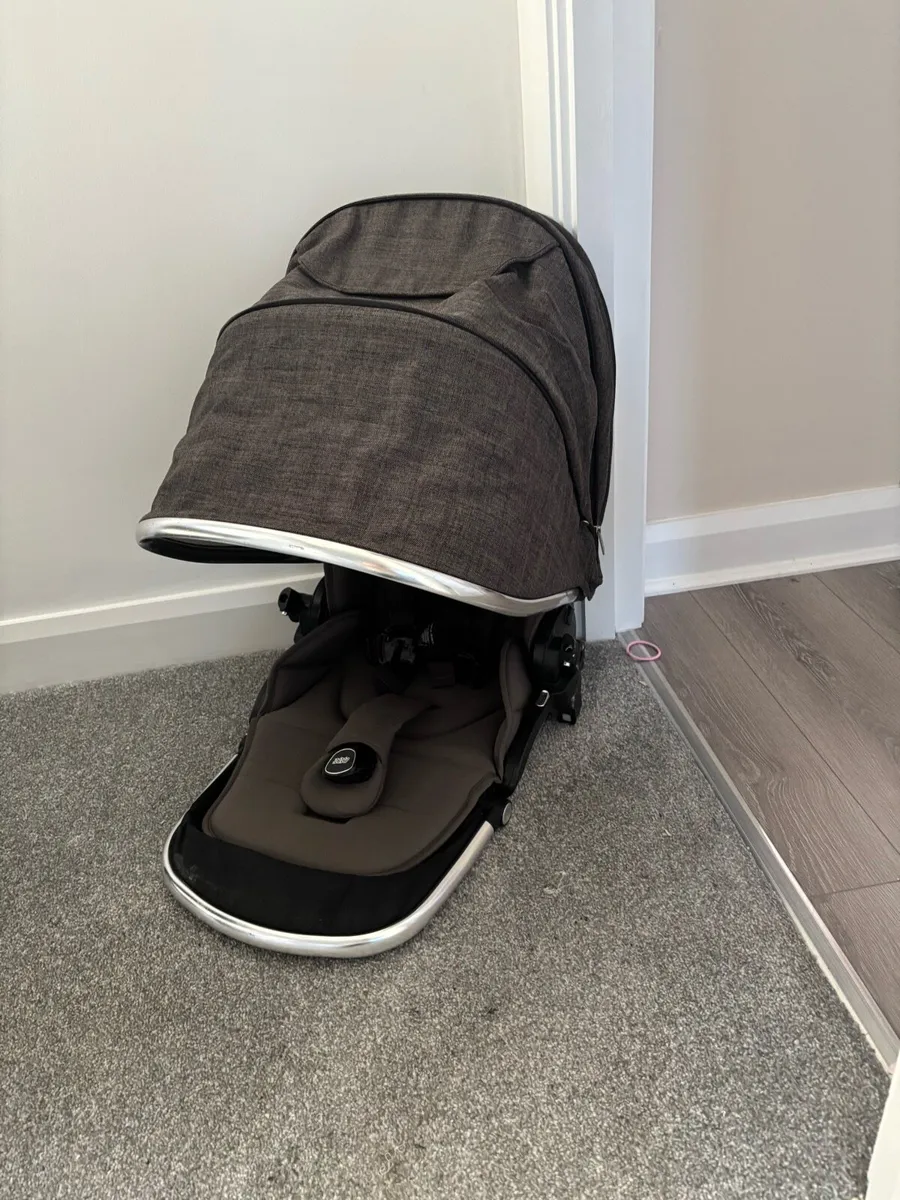 Baby Travel System - Image 2