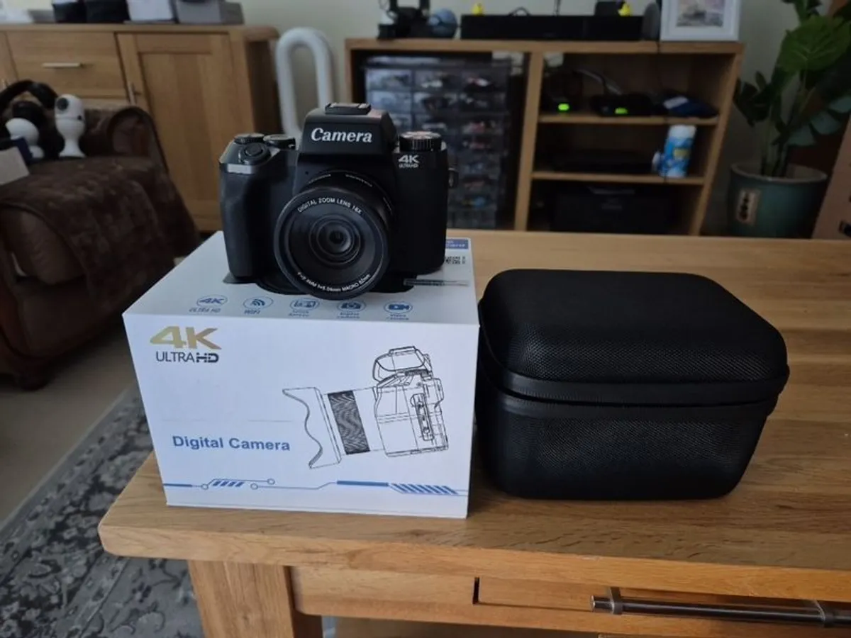 camera - Image 1