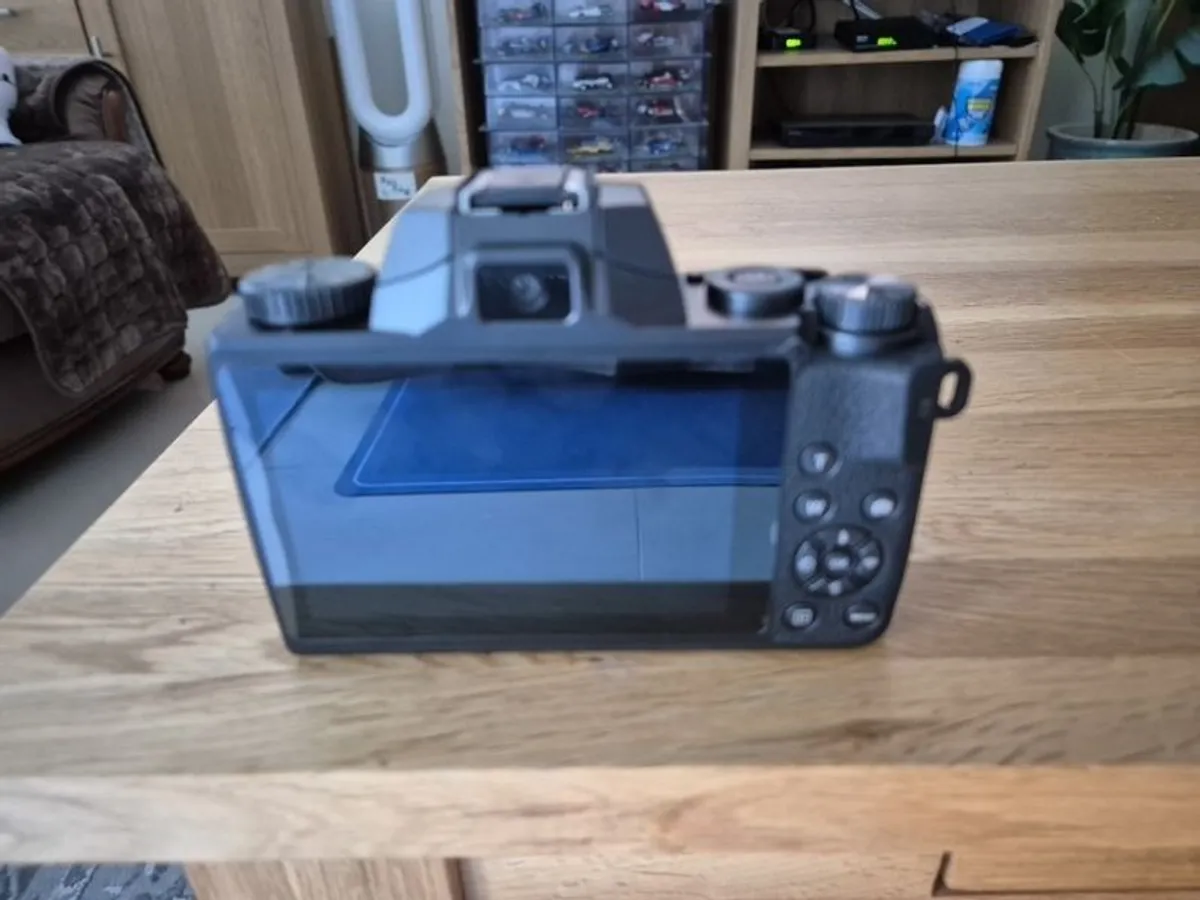 camera - Image 2