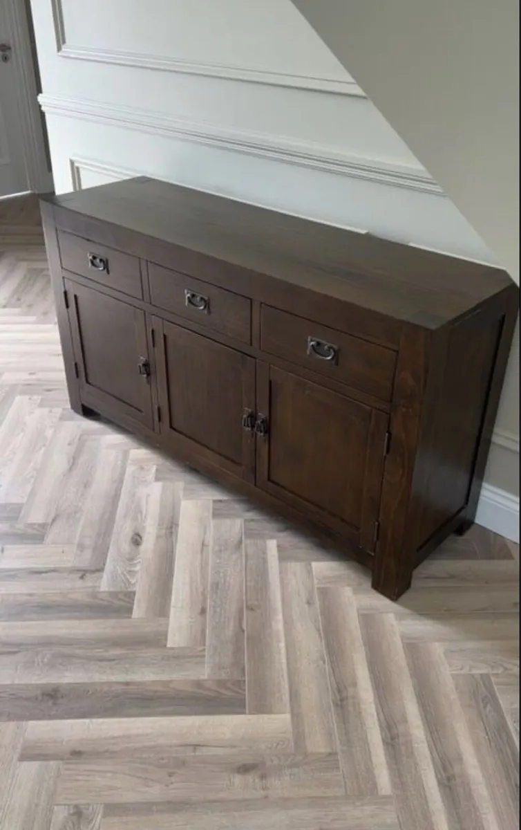 Hall console - Image 1