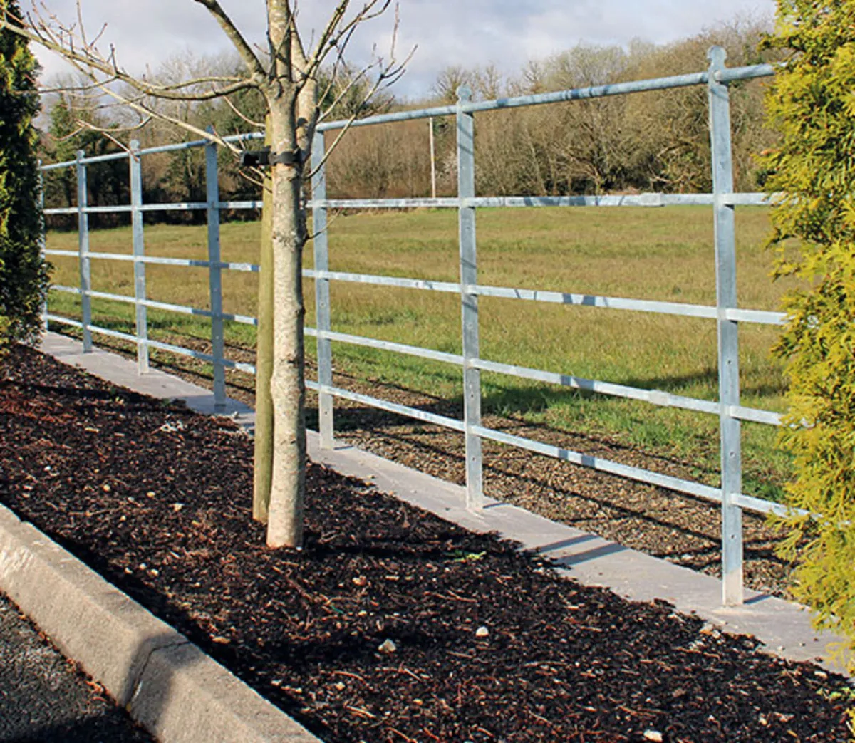 Estate fencing - Image 2