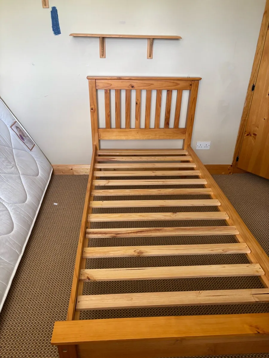 Single Bed - Image 2