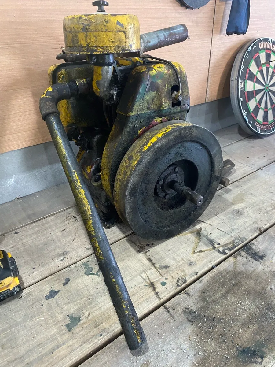 Lister engine for cement mixer - Image 1