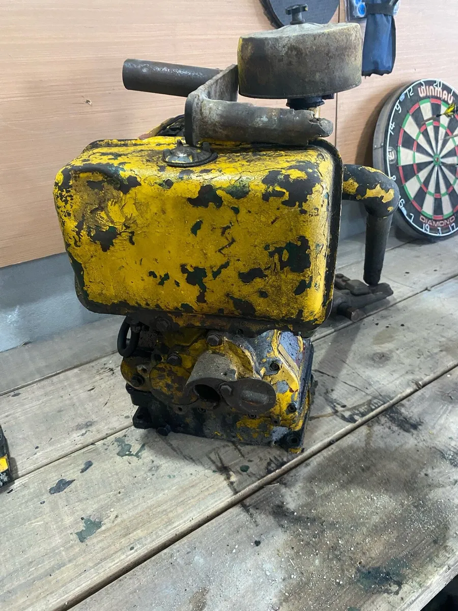 Lister engine for cement mixer - Image 2