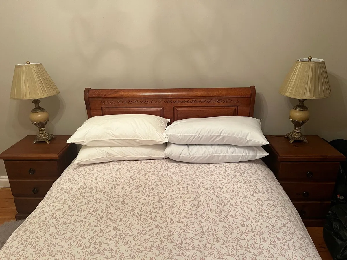 Bedside lamps x 2 - Image 2