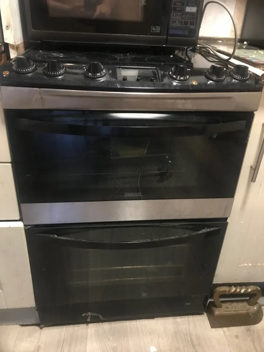 Zanussi free standing cooker - Image 1