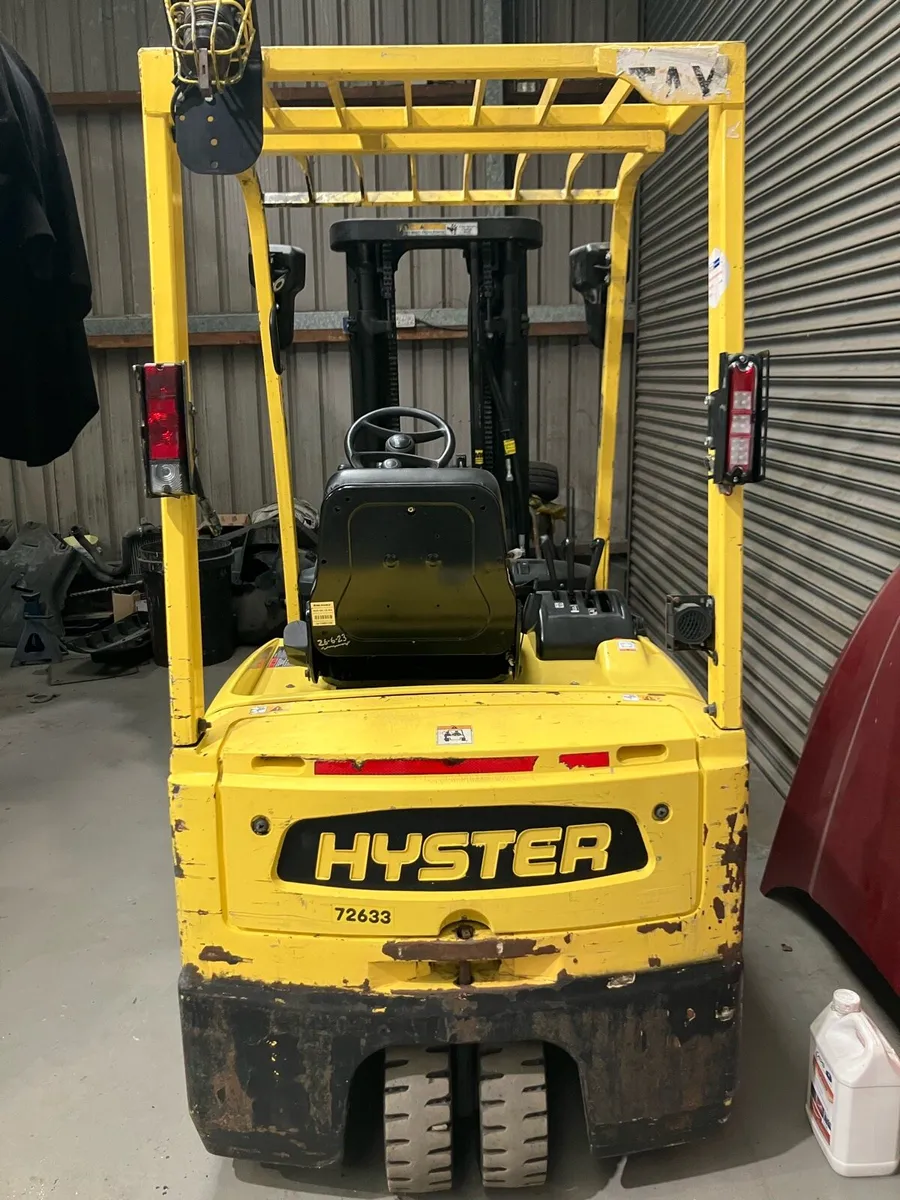 Forklift - Image 2