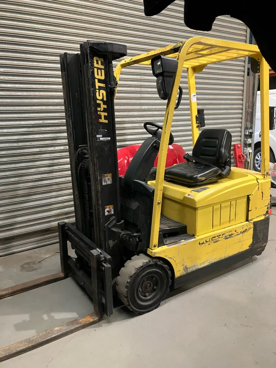 Forklift - Image 3