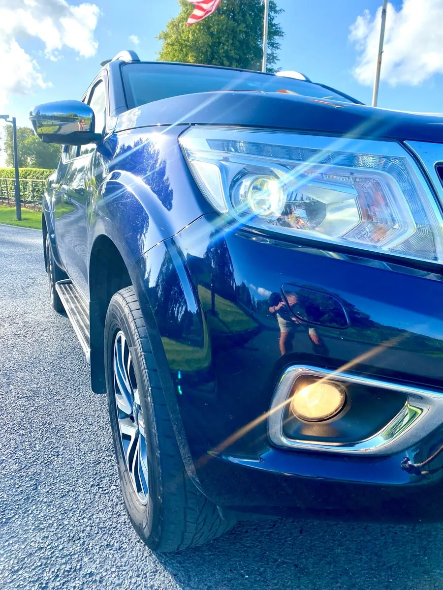 Nissan Navara Tekna 2.3 Auto 2019/20 Full Spec - Image 2