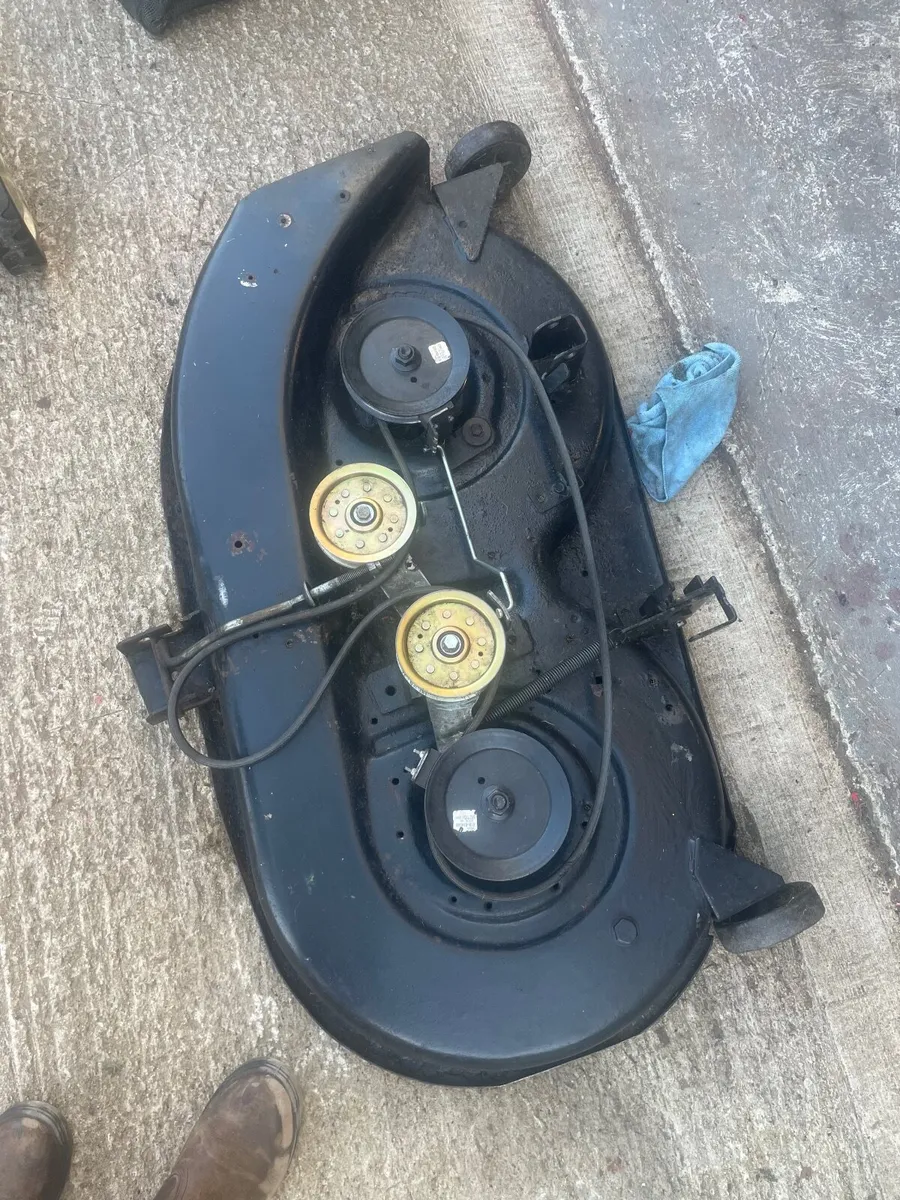 Cub cadet husqavrna mtd deck - Image 1