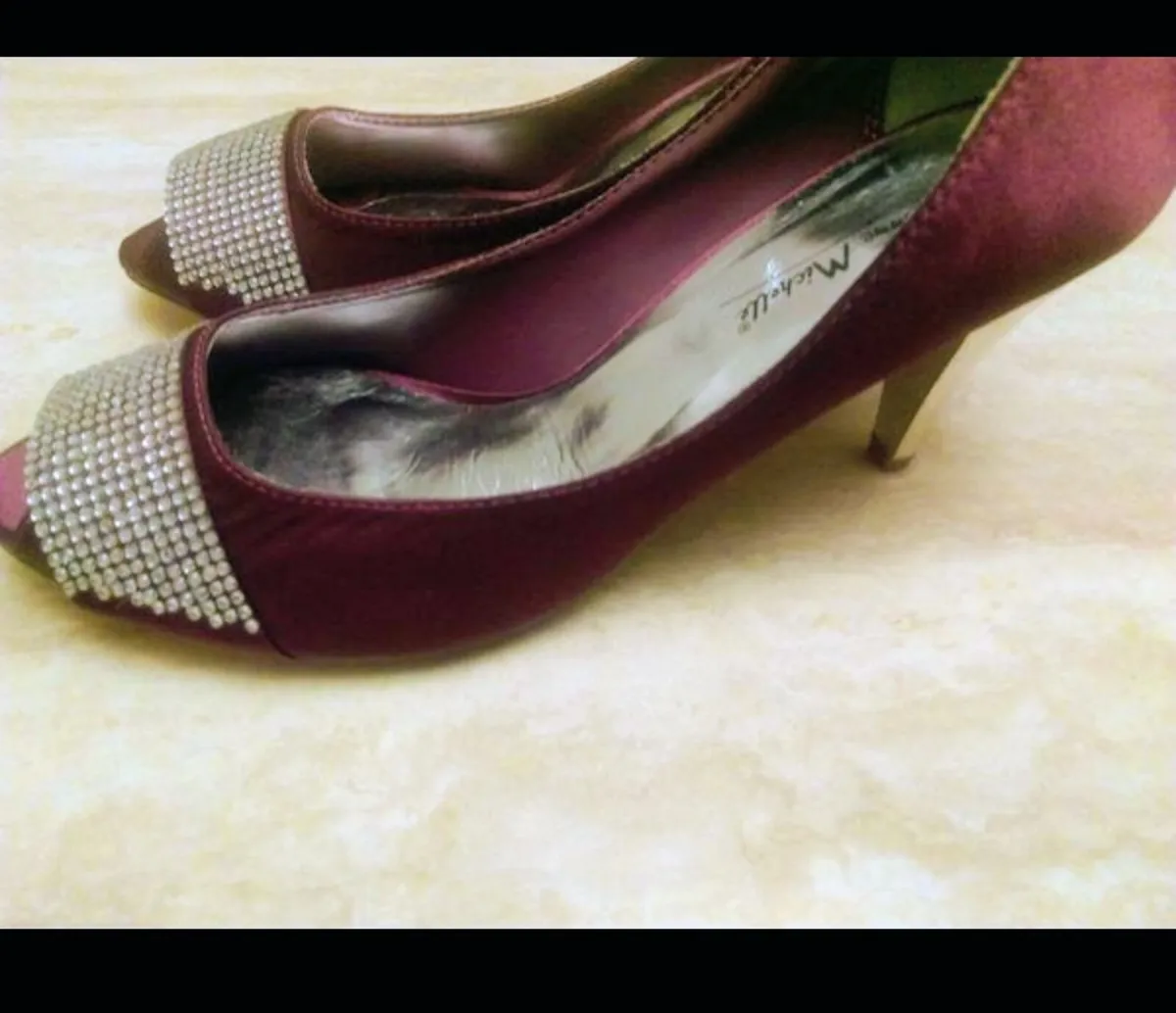 Anne Michelle high heel sandles with peep toe - Image 1