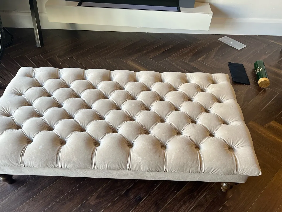Cream velvet chesterfield ottoman - Image 3