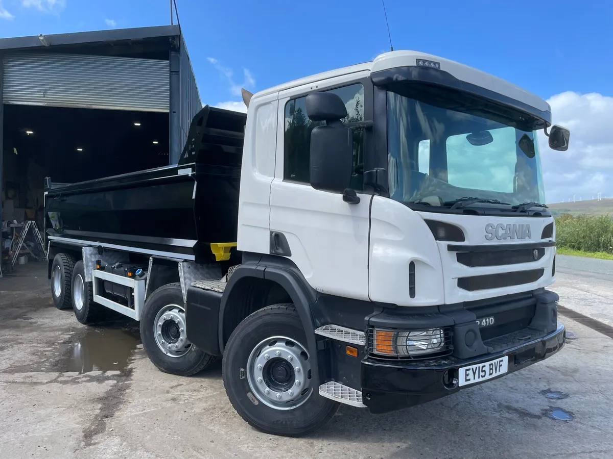 2015 SCANIA P410 8x4 TIPPER - Image 1
