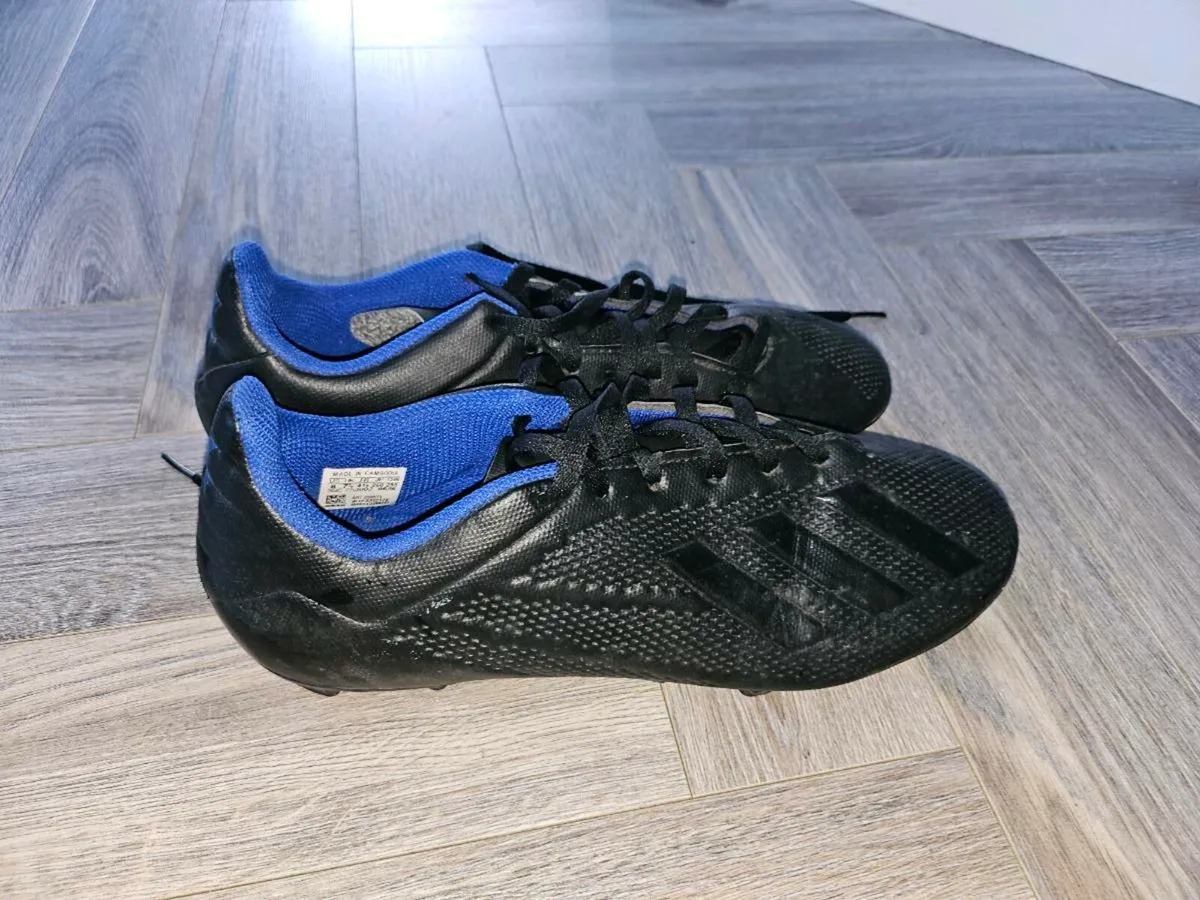Football boots - Image 1