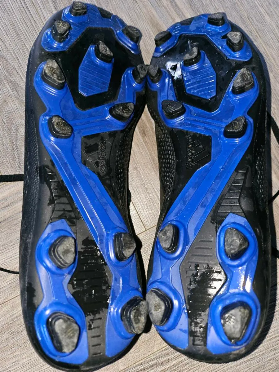 Football boots - Image 3
