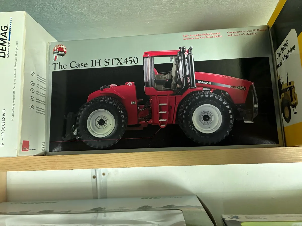 1:32 scale models - Image 1