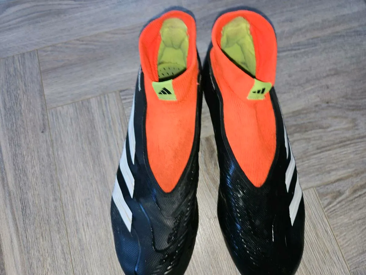 Football boots - Image 2