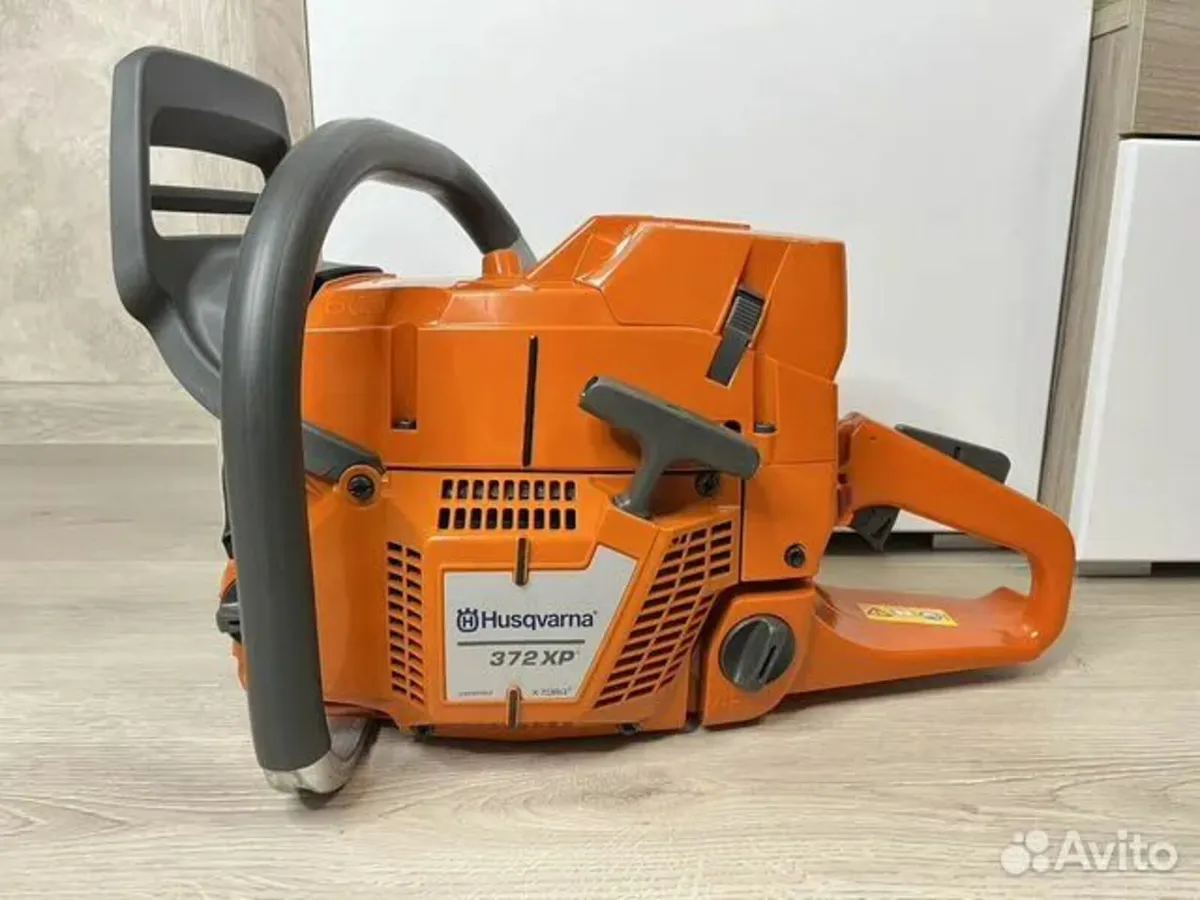 Husqvarna 372 XP chainsaw - Image 2