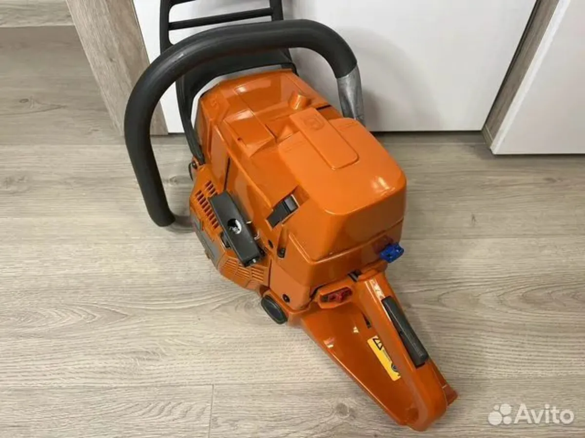 Husqvarna 372 XP chainsaw - Image 4